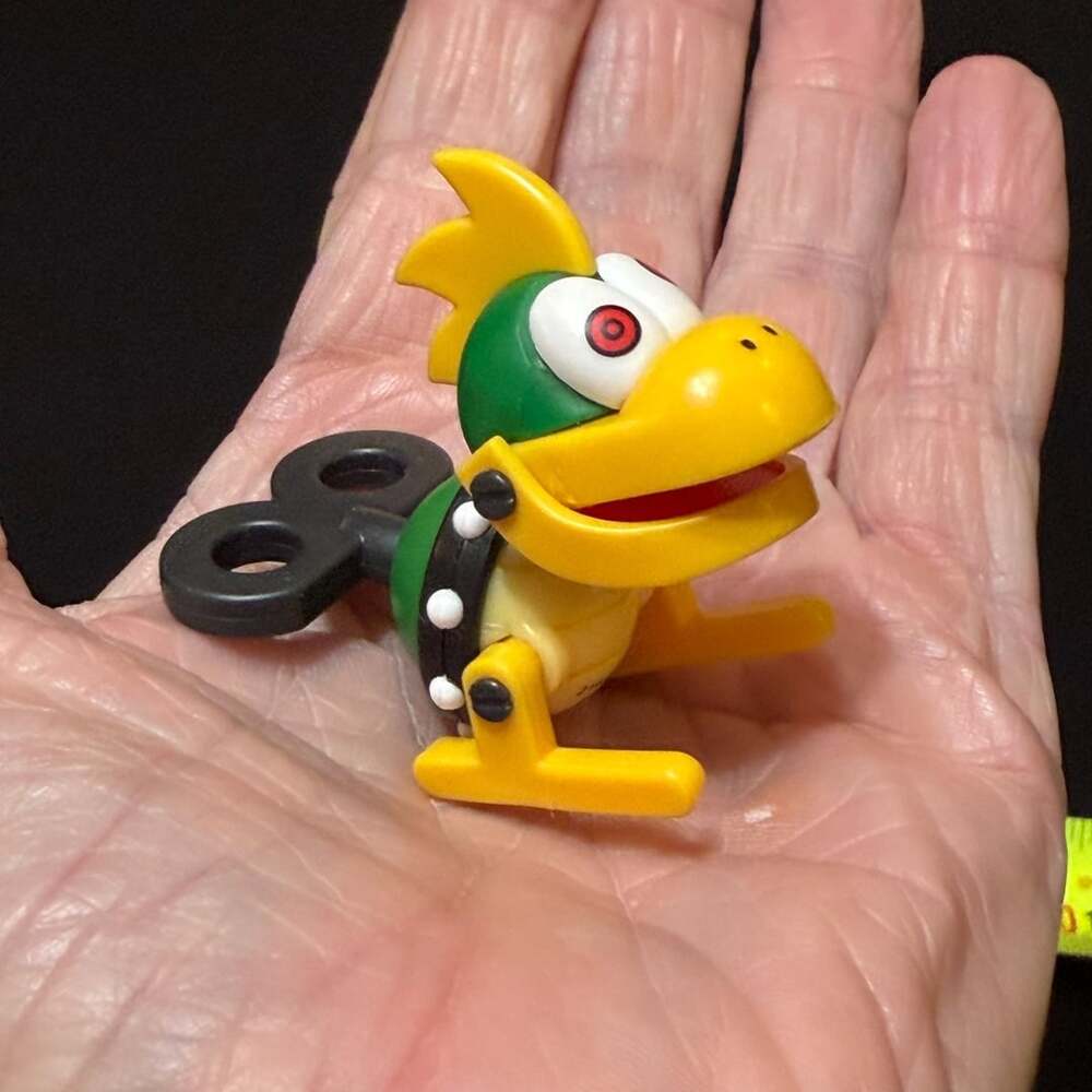Nintendo Super Mario Mecha-Koopa Choco Egg Figure